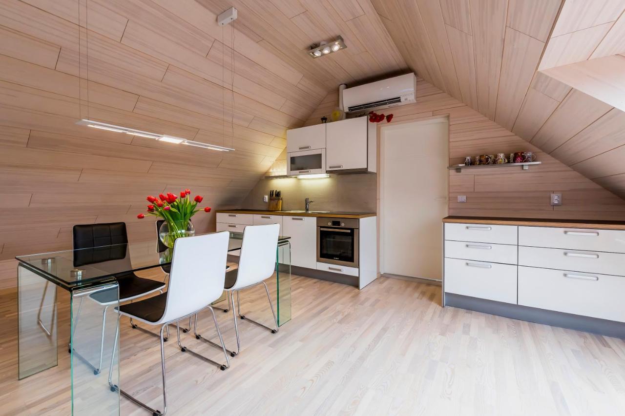 Apartment Bach